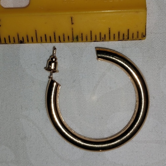 Pierced gold tone hollow hoop earrings - Picture 9 of 10